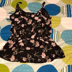 Loose tank ,cinched waste, small